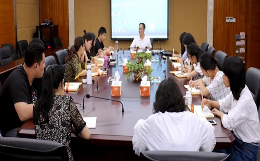 洪和勝為中非經(jīng)貿港新員工作企業(yè)文化培訓