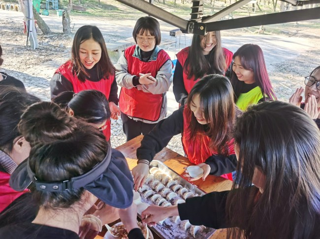 包餃子.jpg